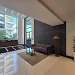 Luxury Seaview Escape 3bd In Skyscraper Apartamento Limassol