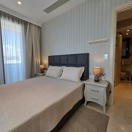 Luxury Seaview Escape 3bd In Skyscraper Διαμέρισμα