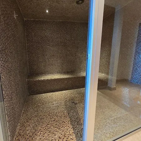 아파트 Luxury Seaview Escape 3bd In Skyscraper 레메소스
