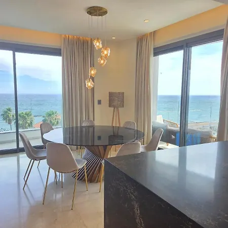 Luxury Seaview Escape 3bd In Skyscraper Limassol