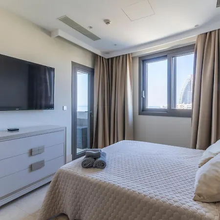 Luxury Seaview Escape 3bd In Skyscraper 아파트
