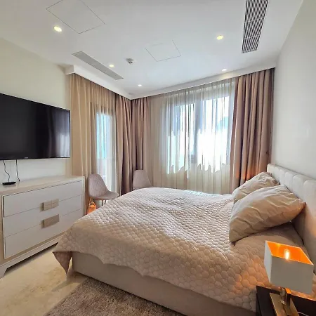 Luxury Seaview Escape 3bd In Skyscraper דירה