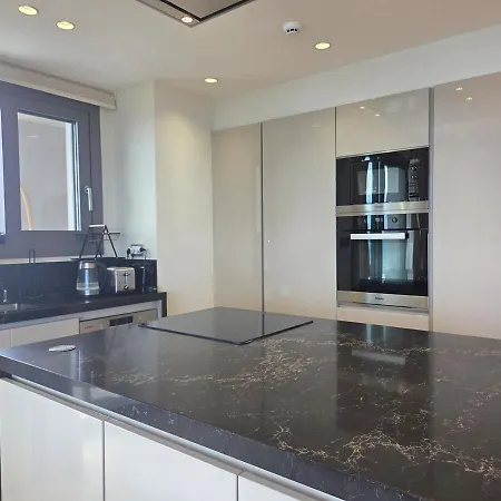 דירה Luxury Seaview Escape 3bd In Skyscraper *
