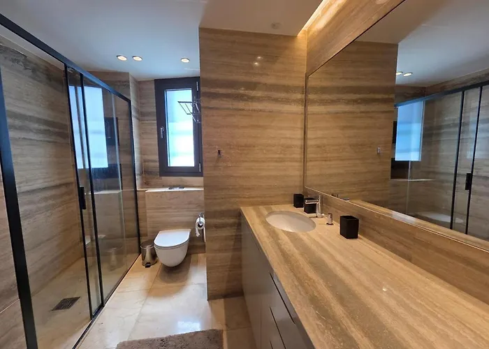 Luxury Seaview Escape 3bd In Skyscraper דירה *