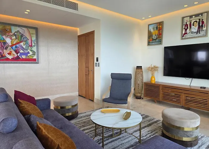 Luxury Seaview Escape 3bd In Skyscraper *